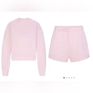 Skims Set - Cotton Fleece Classic Crewneck and Short in Cherry Blossom